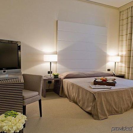 H2C Hotel Napoli Ruang foto